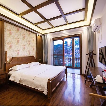 Fenghuang Slowly Time Inn Kültér fotó