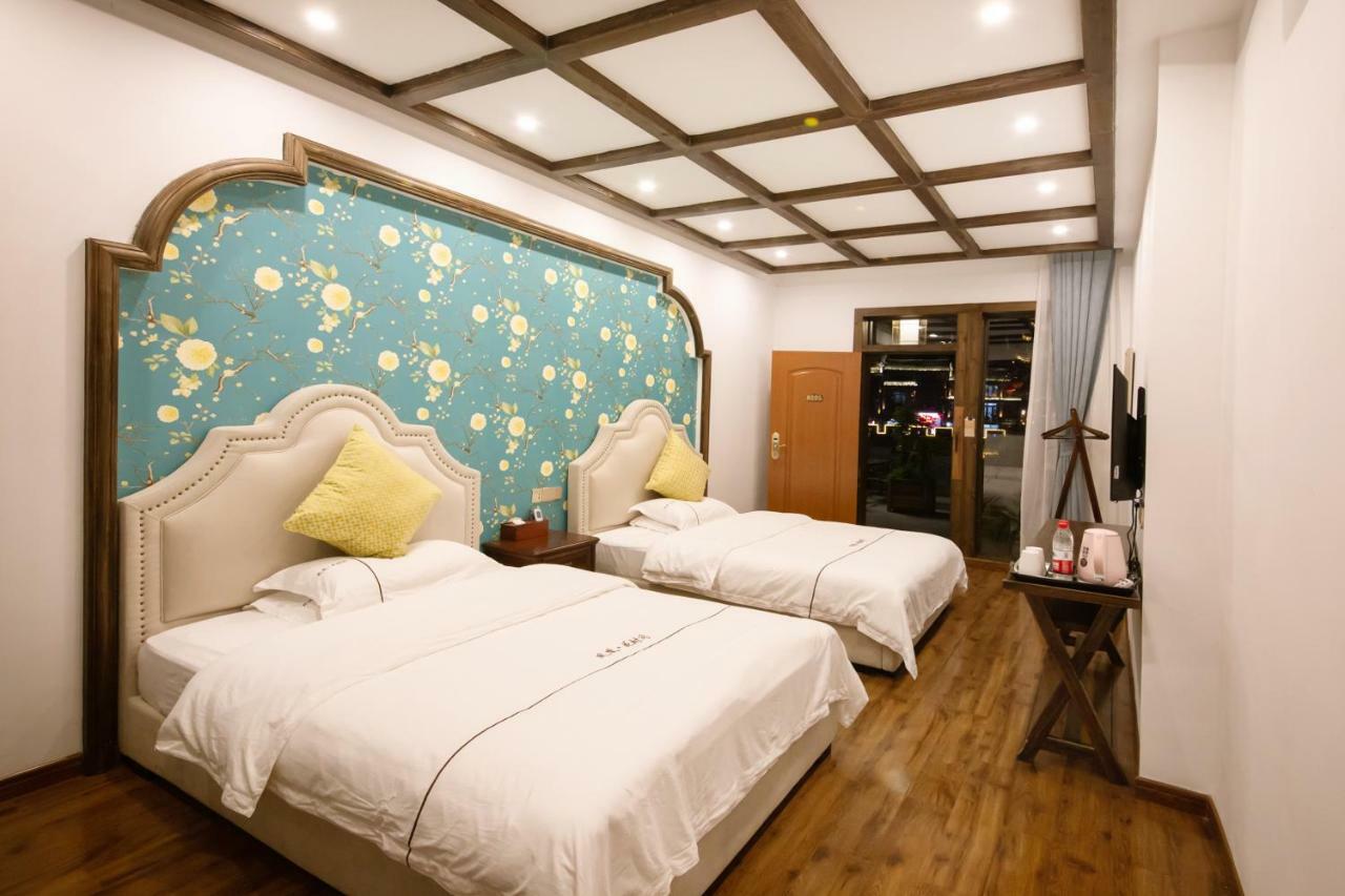 Fenghuang Slowly Time Inn Kültér fotó