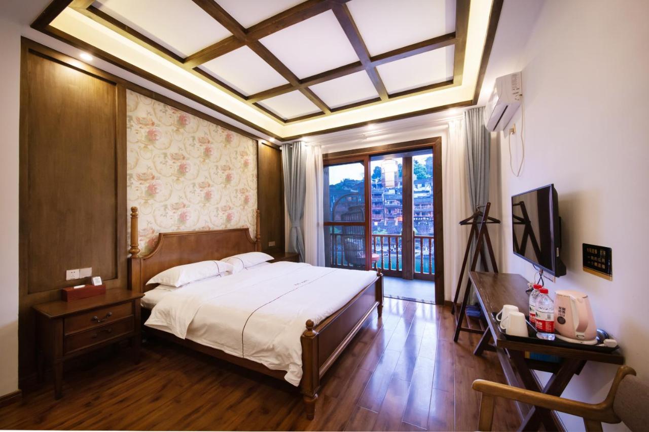 Fenghuang Slowly Time Inn Kültér fotó